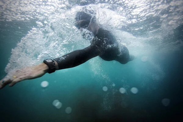 Polar V800 GPS Sports Watch Polar V800 GPS Sports Watch -Fitness Equip Promotion Store 299570476c6f0309545110c592b6a63b 5d0a754285a55 600x400 1