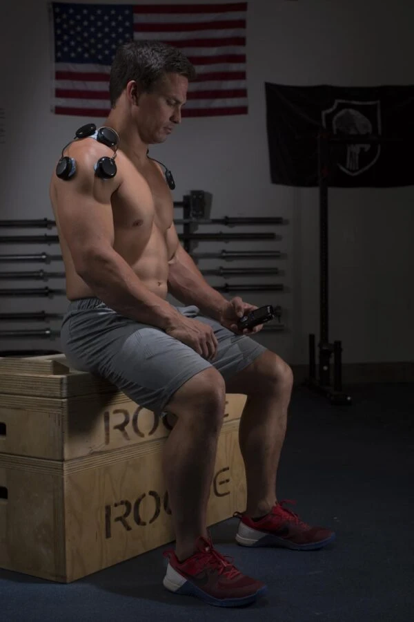 Compex Wireless Muscle Stimulator 2.0 Compex Wireless Muscle Stimulator 2.0 -Fitness Equip Promotion Store eeb69a3cb92300456b6a5f4162093851 5d0a74ed935c3 600x900 1